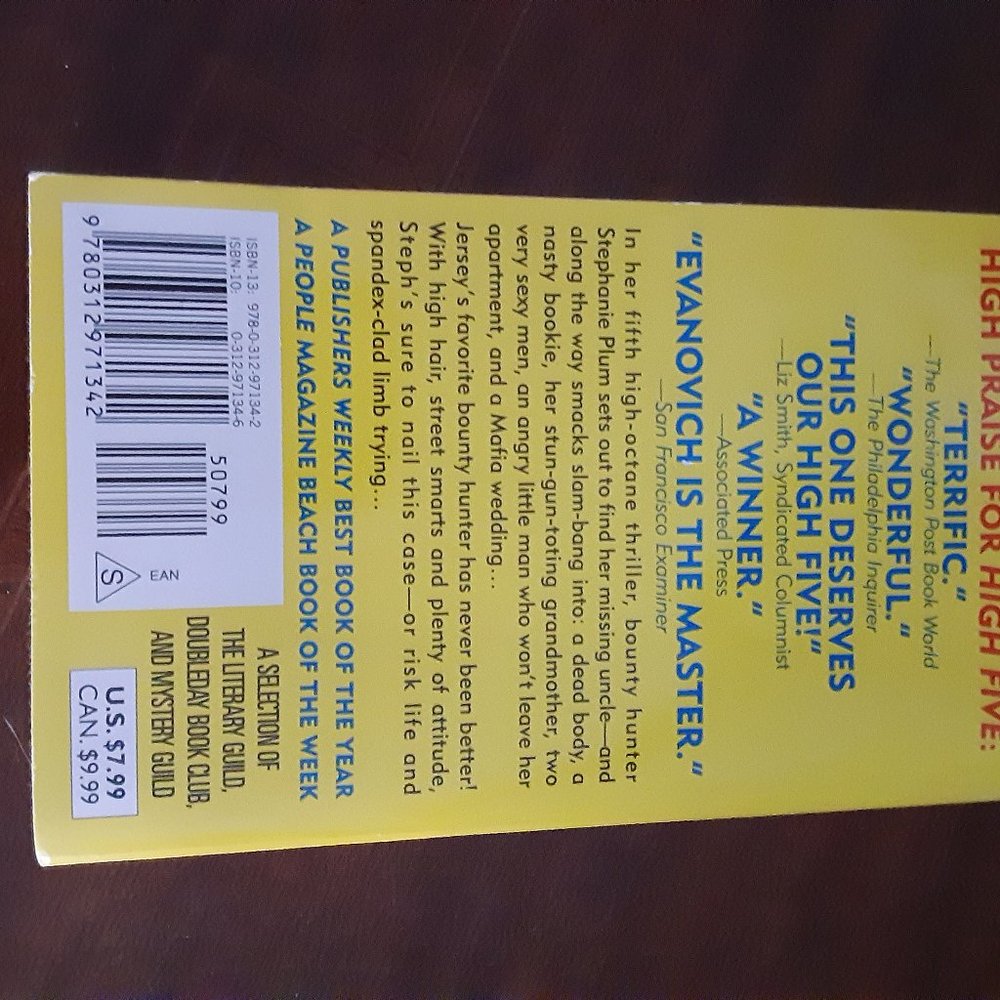 janet evanovich's 5th novel H i g h Five  Novel (Stephanie Plum, No. 5) - Picture 3 of 5